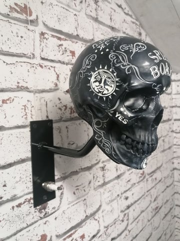 🏴☠️Motorcycle helmet and jacket skull holder🎁