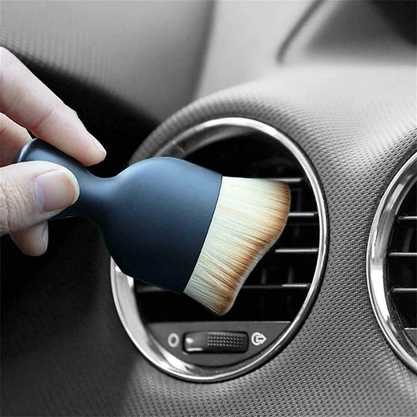đ„Exclusive Logo CustomizationđCar Interior Cleaning Multi-Tool Brush(2PCS)