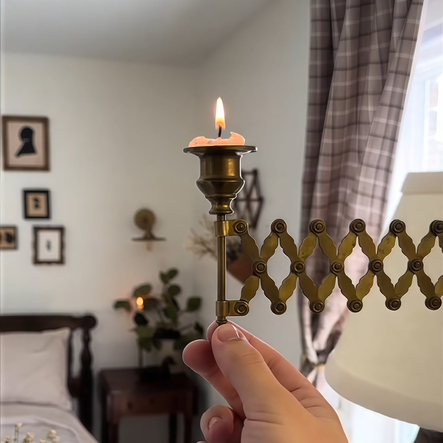 đ„Extending Taper Candle Holder