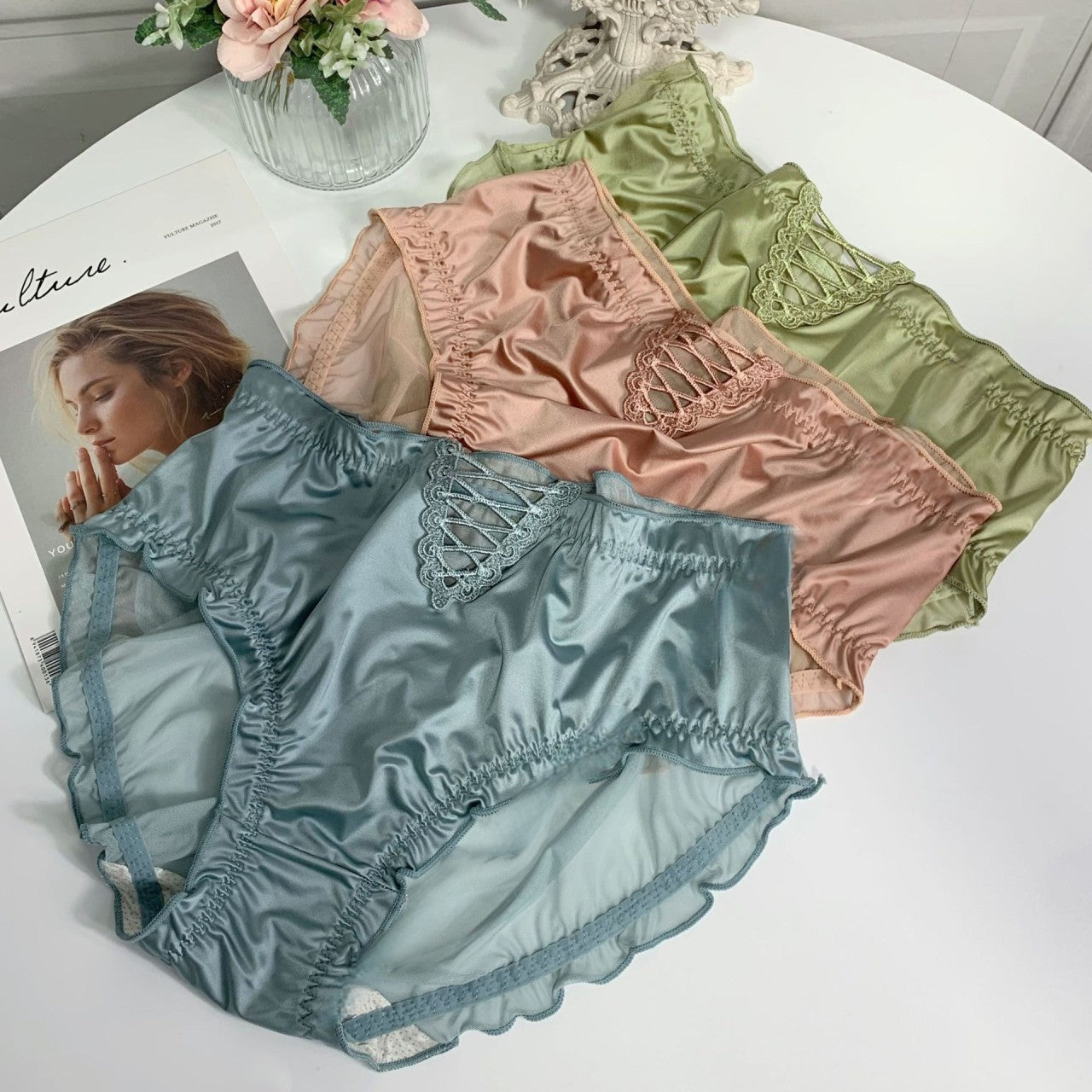 Lace Lingerie Ladies Satin Ice Seamless Panties💥Buy 1 Get 2 Free (3PCS)