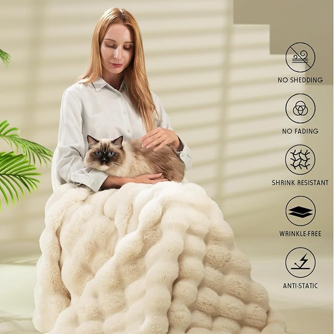 [🔥Final 24-hour Preferential Deal🔥]🎄Popular thickened rabbit plush nap blanket, flannel milk velvet cover blanket