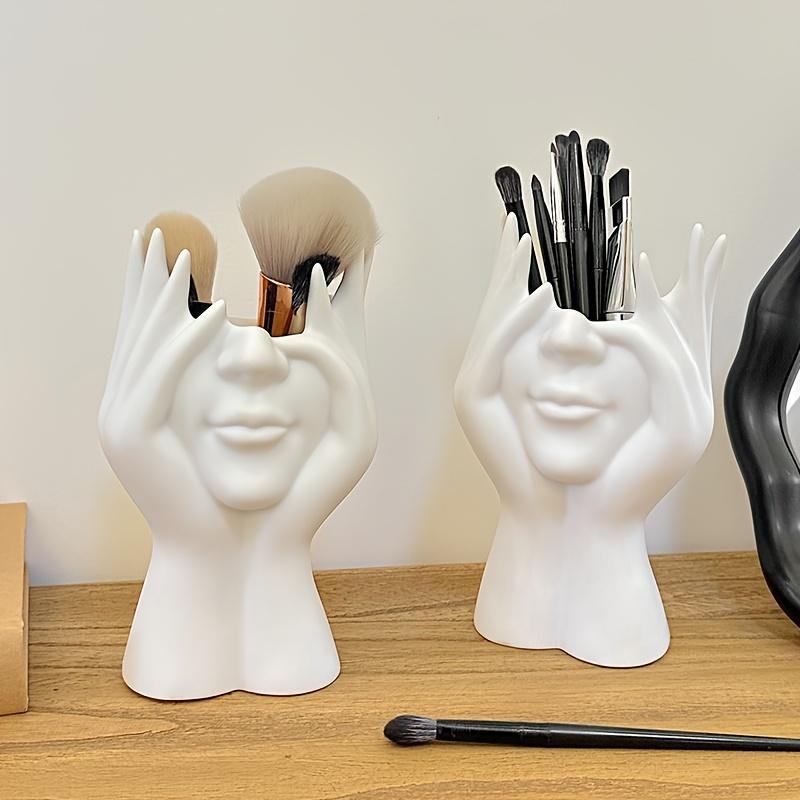 Creative hand-shaped makeup brush holder  flower stand🎁