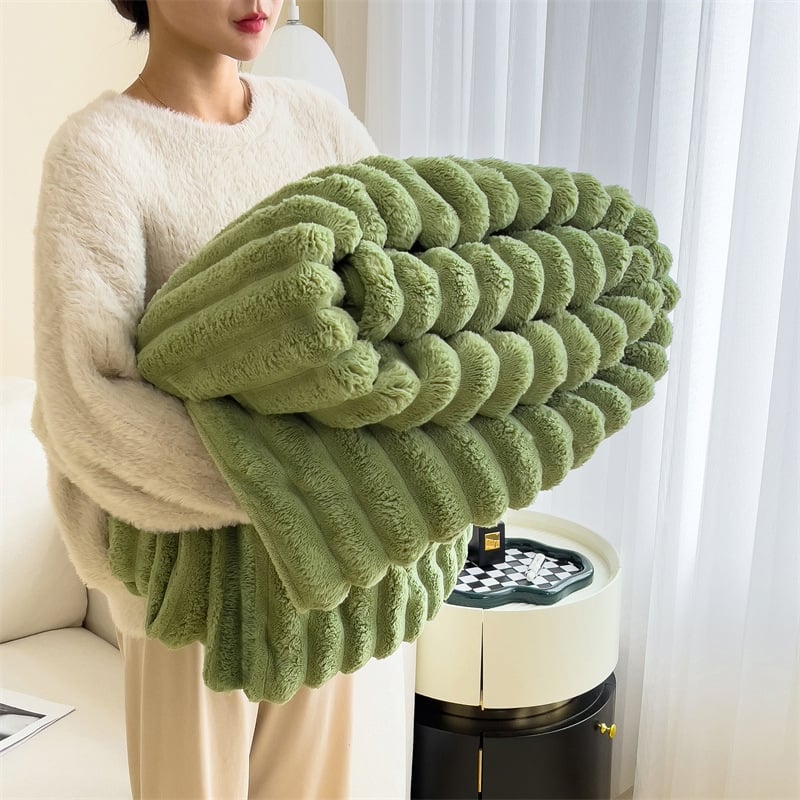 [🔥Final 24-hour Preferential Deal🔥]🎄Popular thickened rabbit plush nap blanket, flannel milk velvet cover blanket