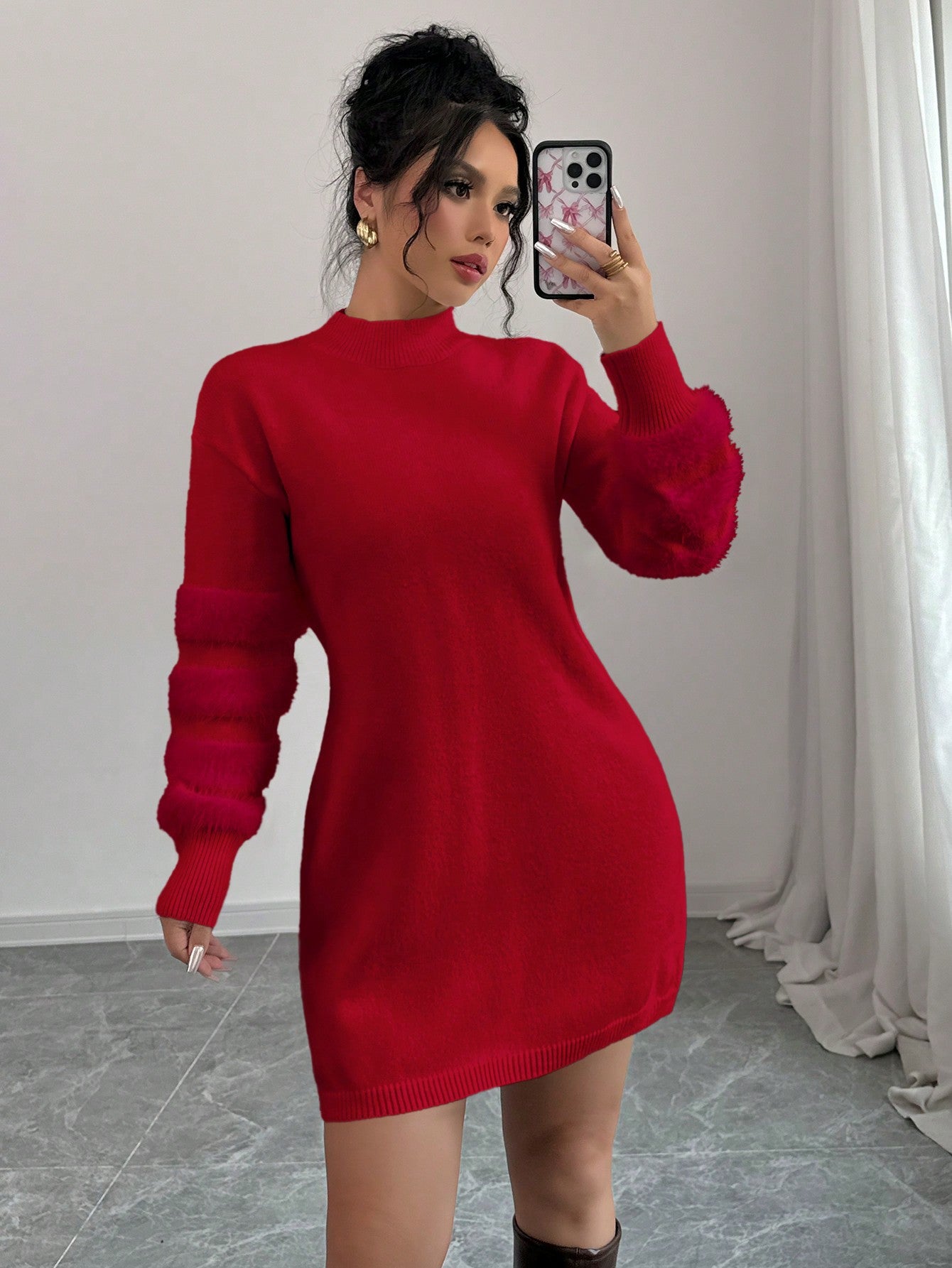 Knitted long-sleeved dress